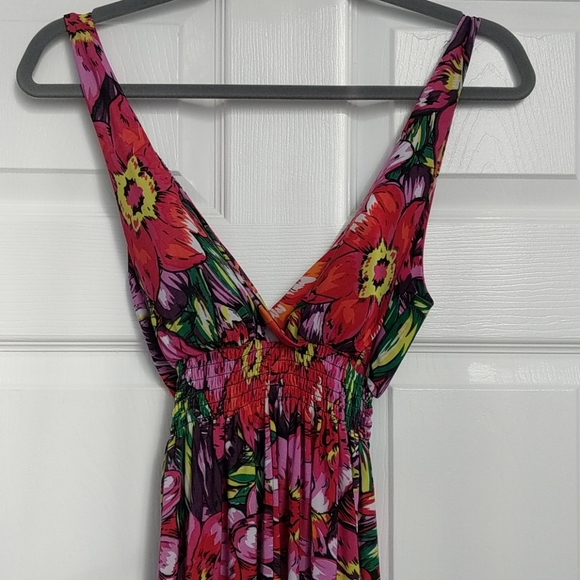 Tropical print high low maxi dress. - Picture 2 of 3